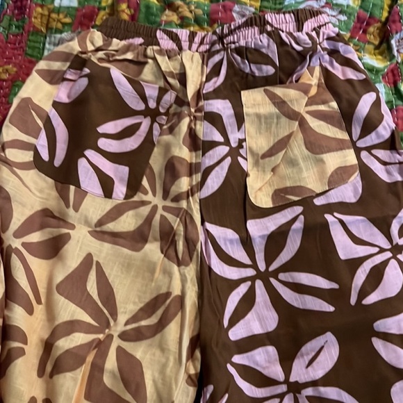 NWT VRG GRL linen pants! Size AUS 6/US 4. These are 🤌🏼🔥 - Picture 7 of 8